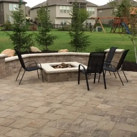 Fire pit wall